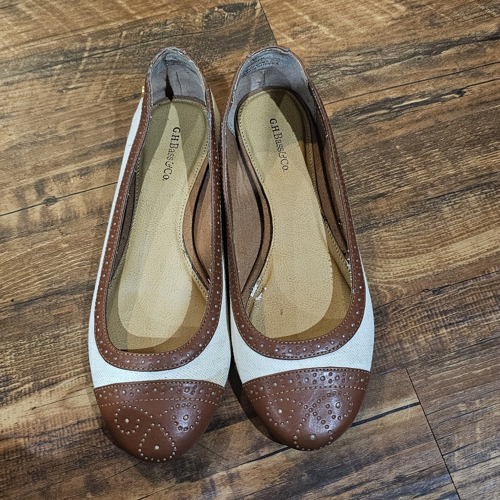 G.H. Bass Caramel Cream Bedford Wing Tip Flats Slip On Size‎ 7M Round Toe Staple